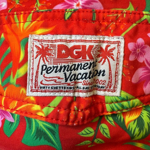 DGK Board Shorts Mens 32 Red Hawaiian Floral Print Permanent Vacation Surf Swim - Picture 3 of 9